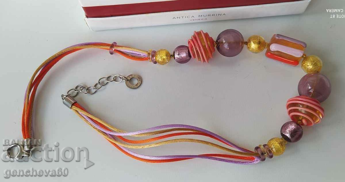 Delivery of Hand-blown Murano glass necklace, certificate, Venice