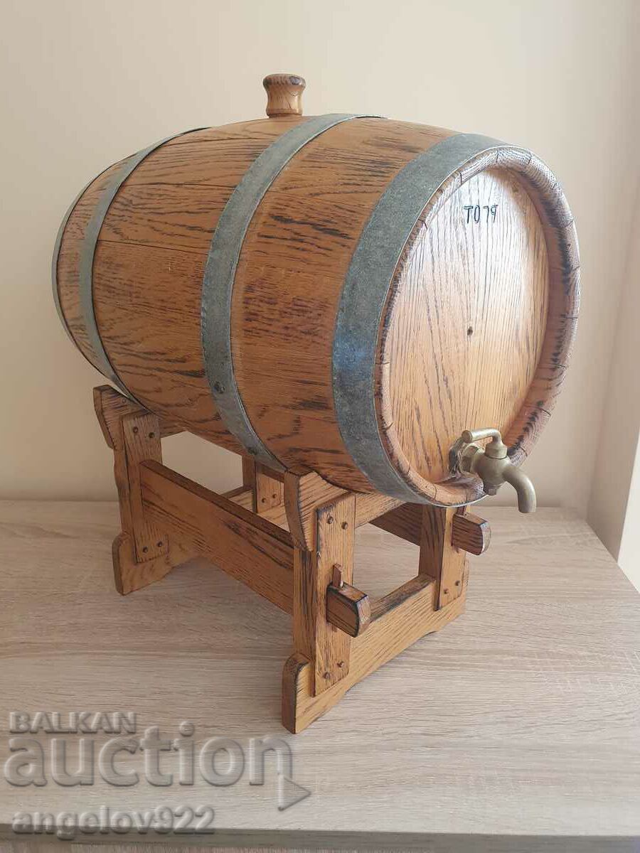 Bare wooden barrel on stand from 1979.