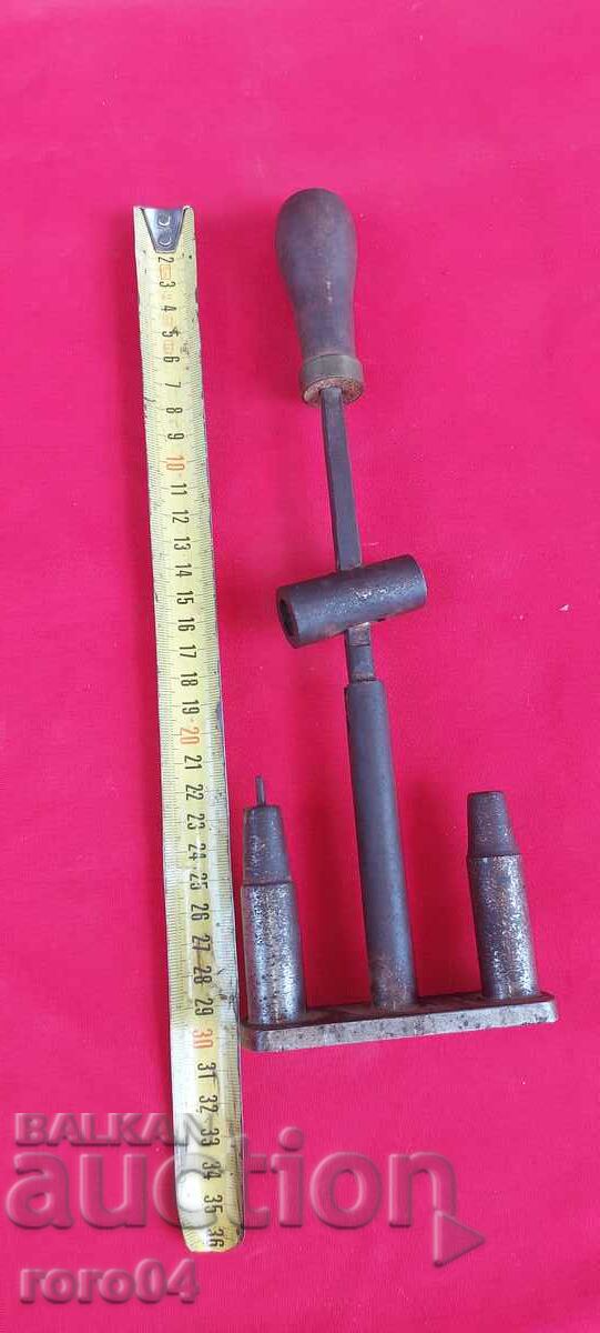 CARTRIDGE MACHINE - MASSIVE - 7 CARTRIDGE MACHINE - MASSIVE - 7