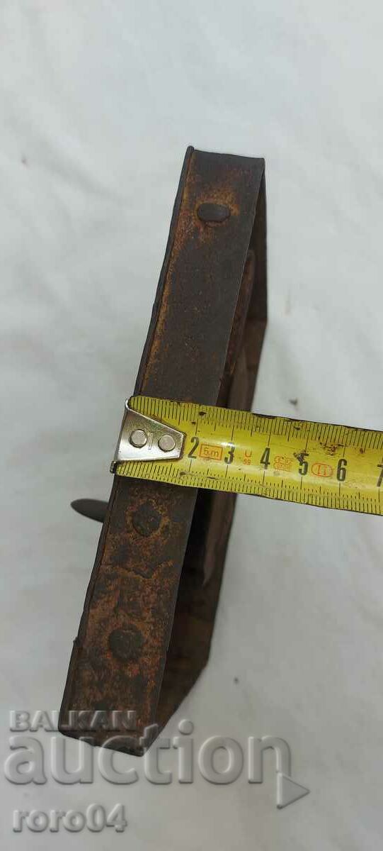 ΚΛΕΙΔΑΡΙΑ - ΣΦΥΡΗΤΟ - 200 ΕΤΩΝ - 5 ΚΛΕΙΔΑΡΙΑ - ΣΦΥΡΗΤΟ - 200 ΕΤΩΝ - 5