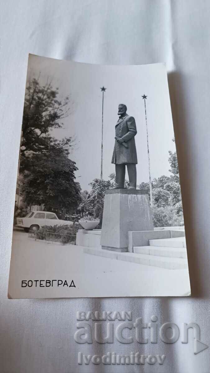 Καρτ ποστάλ Botevgrad Μνημείο στον Hristo Botev 1972