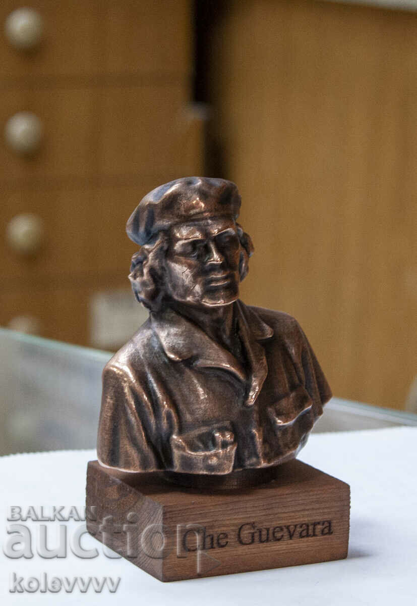 Bust of Ernesto Che Guevara (Che Guevara)