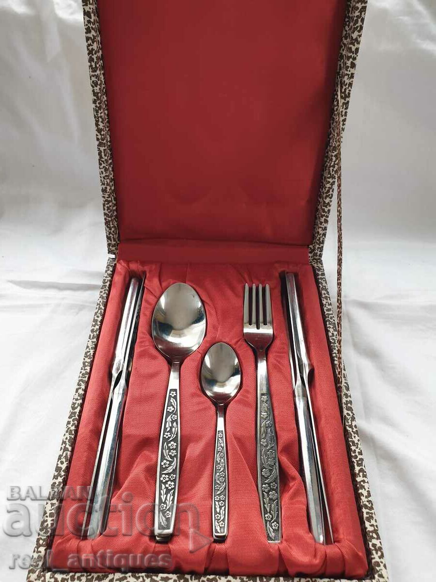 A set of utensils