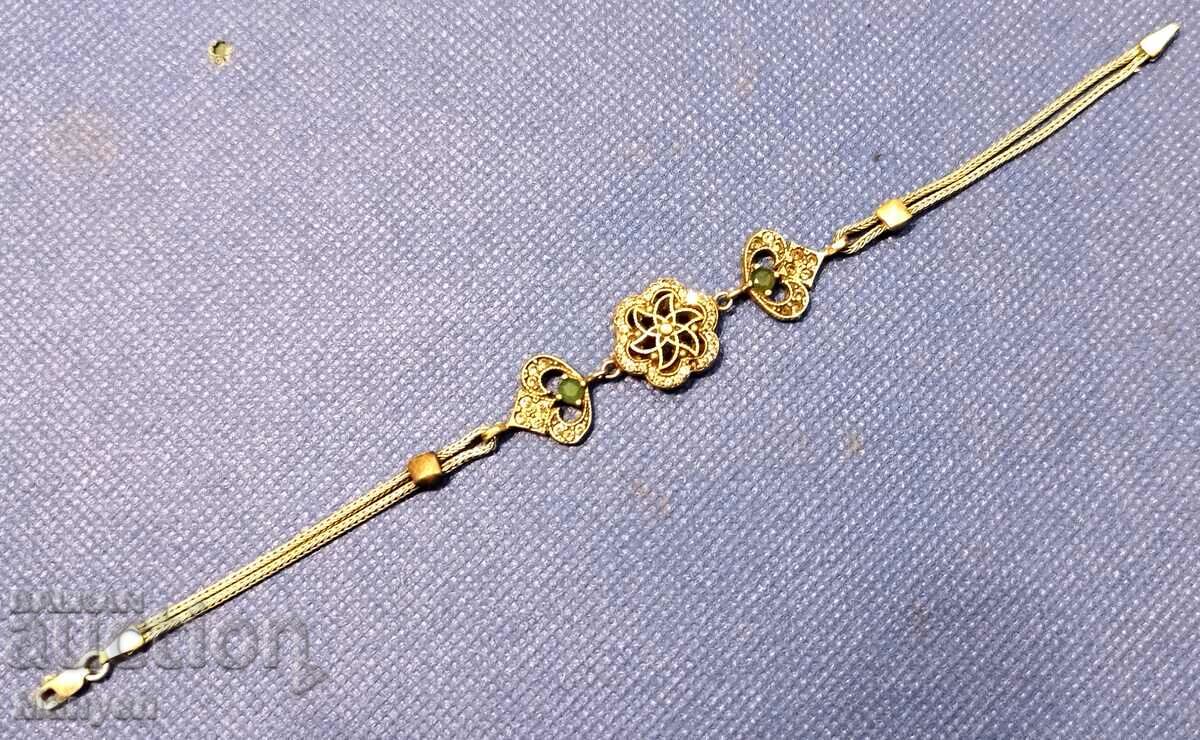 Delivery of A beautiful silver bracelet. Delivery of A beautiful silver bracelet.