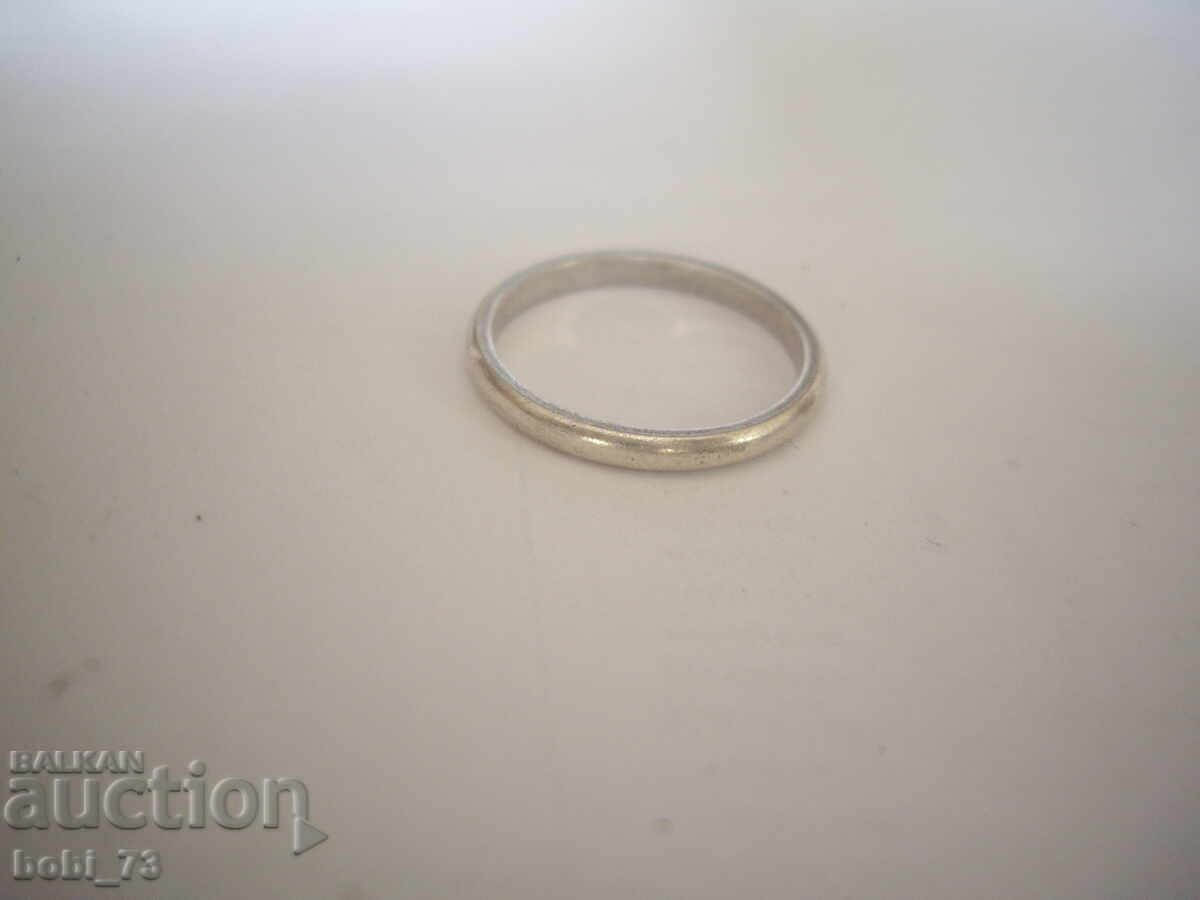 Women's silver ring