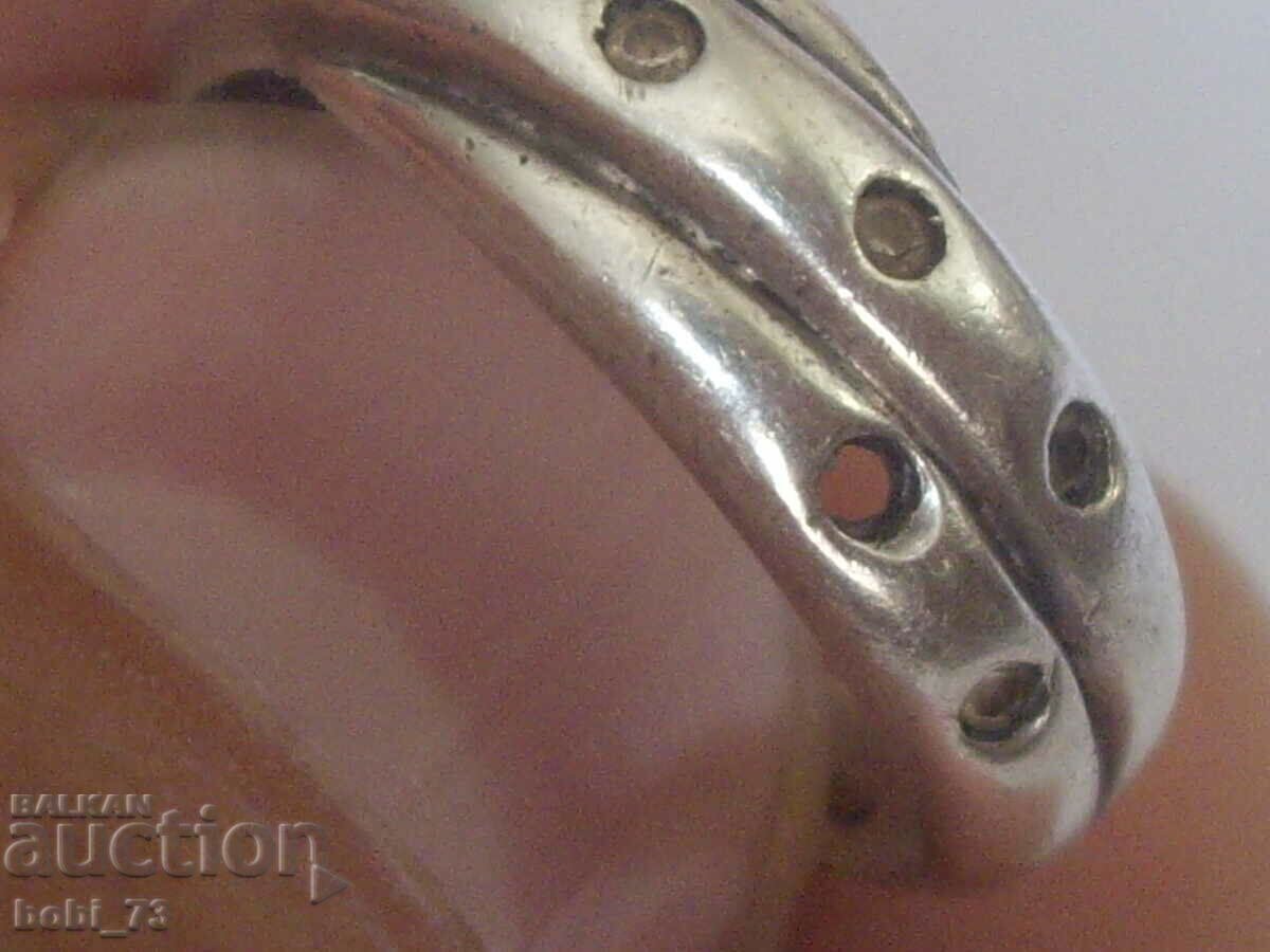 Auction  Women's silver ring