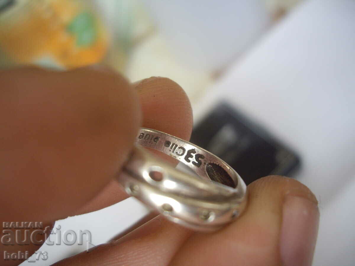 Delivery of Women's silver ring