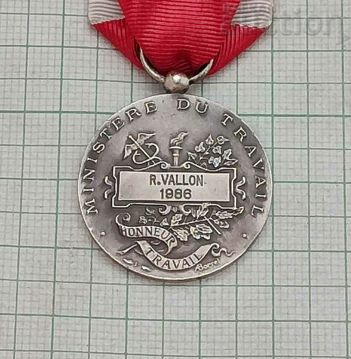 Auction FRANCE SILVER MEDAL NAMED 1986 Auction FRANCE SILVER MEDAL NAMED 1986