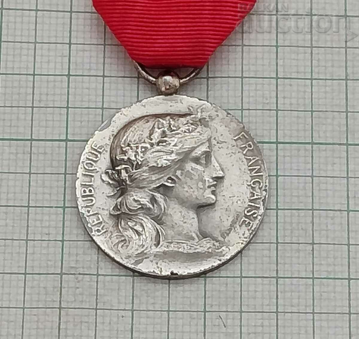 FRANCE SILVER ROSETTE MEDAL NAMED 1974 with price € 33.00 | 64.54 BGN