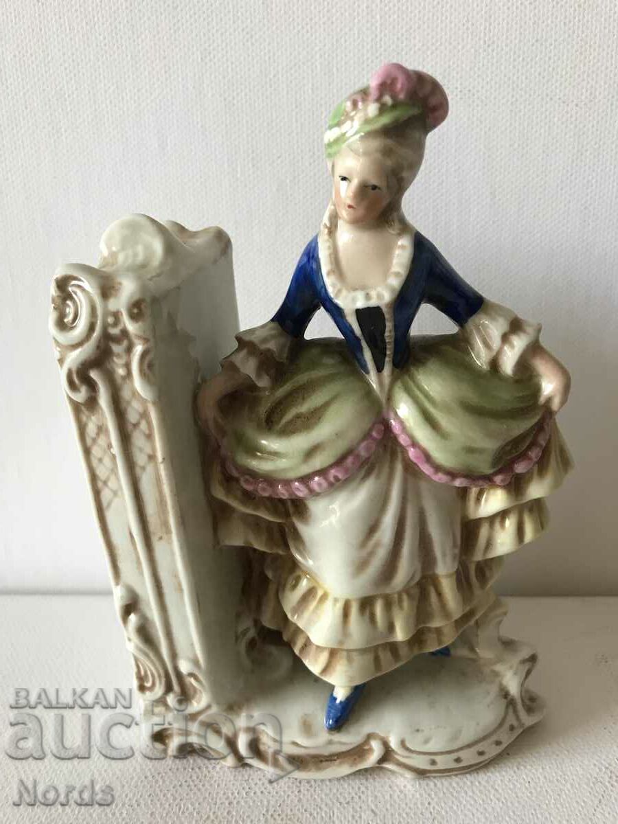 Porcelain figurine with markings