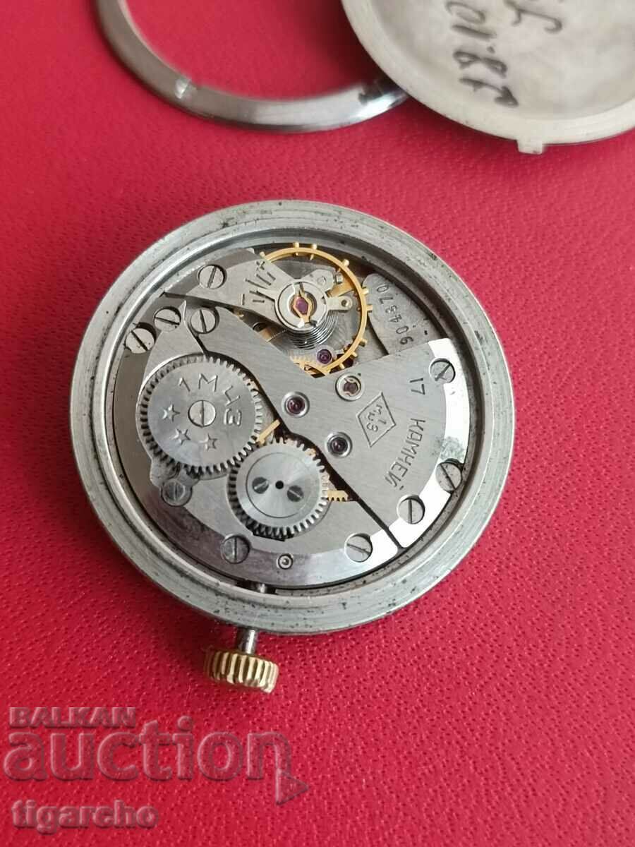 Auction Flight watch winder Auction Flight watch winder