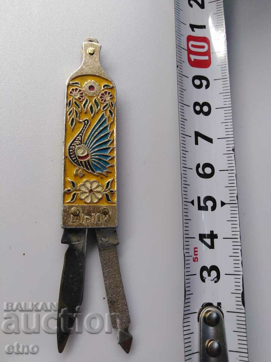 CUȚIT MINI URSS VECHI cu preț 15.00 BGN | € 7.67