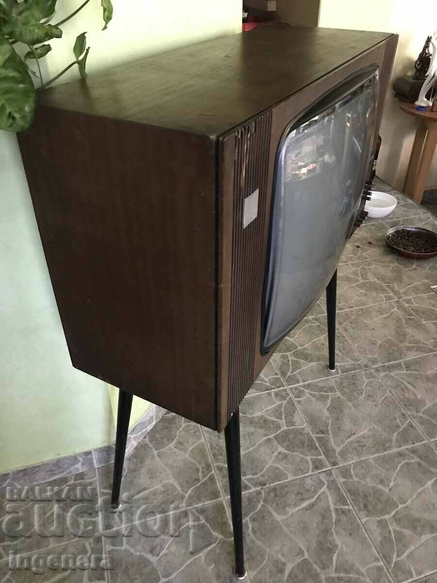 TV "TAREVETS" RETRO DEVICE WORKS - 5 TV "TAREVETS" RETRO DEVICE WORKS - 5