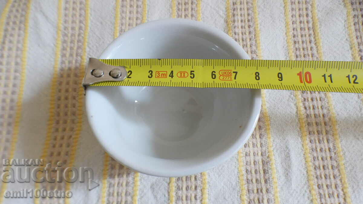 Παράδοση Φλιτζάνι καφέ τουρκικού τύπου χωρίς χερούλι, παλιά πορσελάνη βουλγαρική Παράδοση Φλιτζάνι καφέ τουρκικού τύπου χωρίς χερούλι, παλιά πορσελάνη βουλγαρική