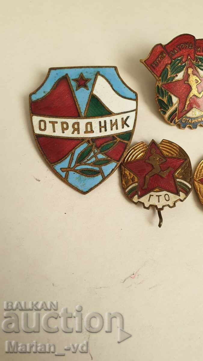 Auction Lot of old enamel badges - 4 pieces Auction Lot of old enamel badges - 4 pieces