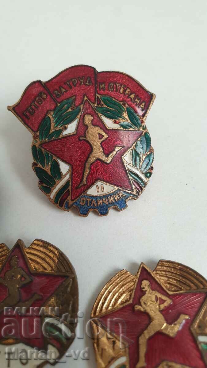 Delivery of Lot of old enamel badges - 4 pieces Delivery of Lot of old enamel badges - 4 pieces