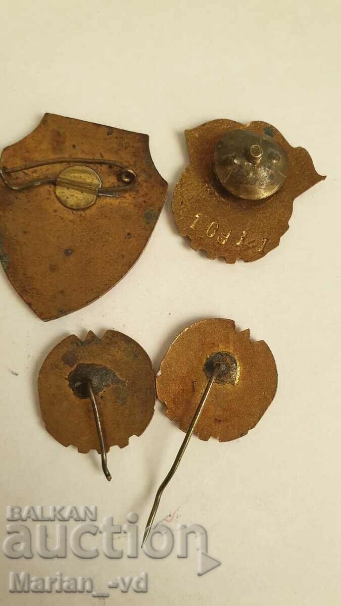 Lot of old enamel badges - 4 pieces - 6 Lot of old enamel badges - 4 pieces - 6