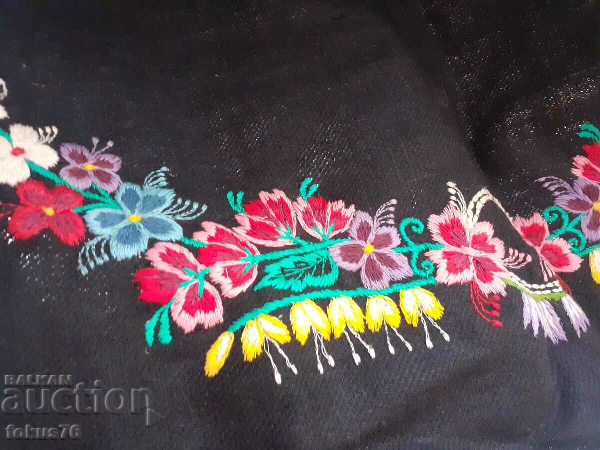 Delivery of Authentic old wool costume apron Delivery of Authentic old wool costume apron