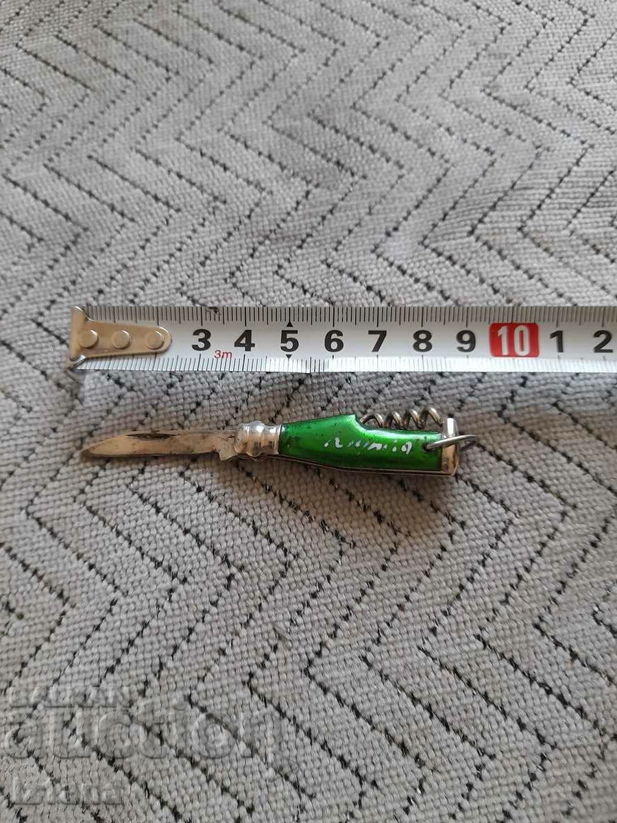 Delivery of Old key ring, knife, bottle Delivery of Old key ring, knife, bottle