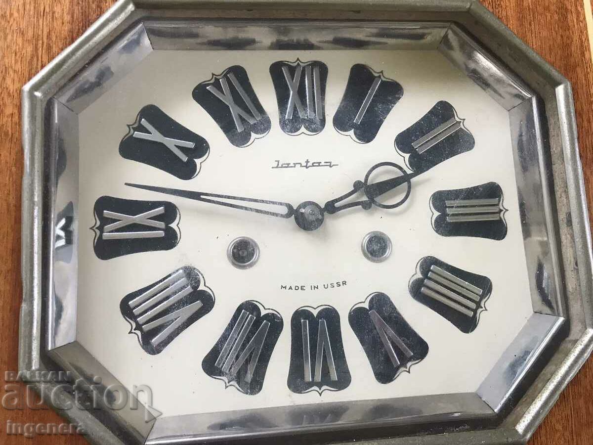 "YANTAR" WALL CLOCK - USSR - 6 "YANTAR" WALL CLOCK - USSR - 6