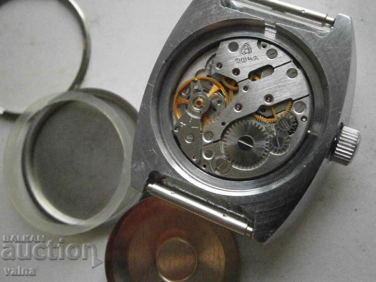 ZARIA Manual Winding Brand New Ladies Watch! - 6