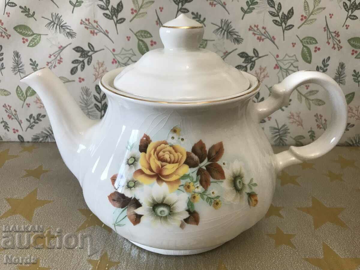 Sadler porcelain teapot with flowers