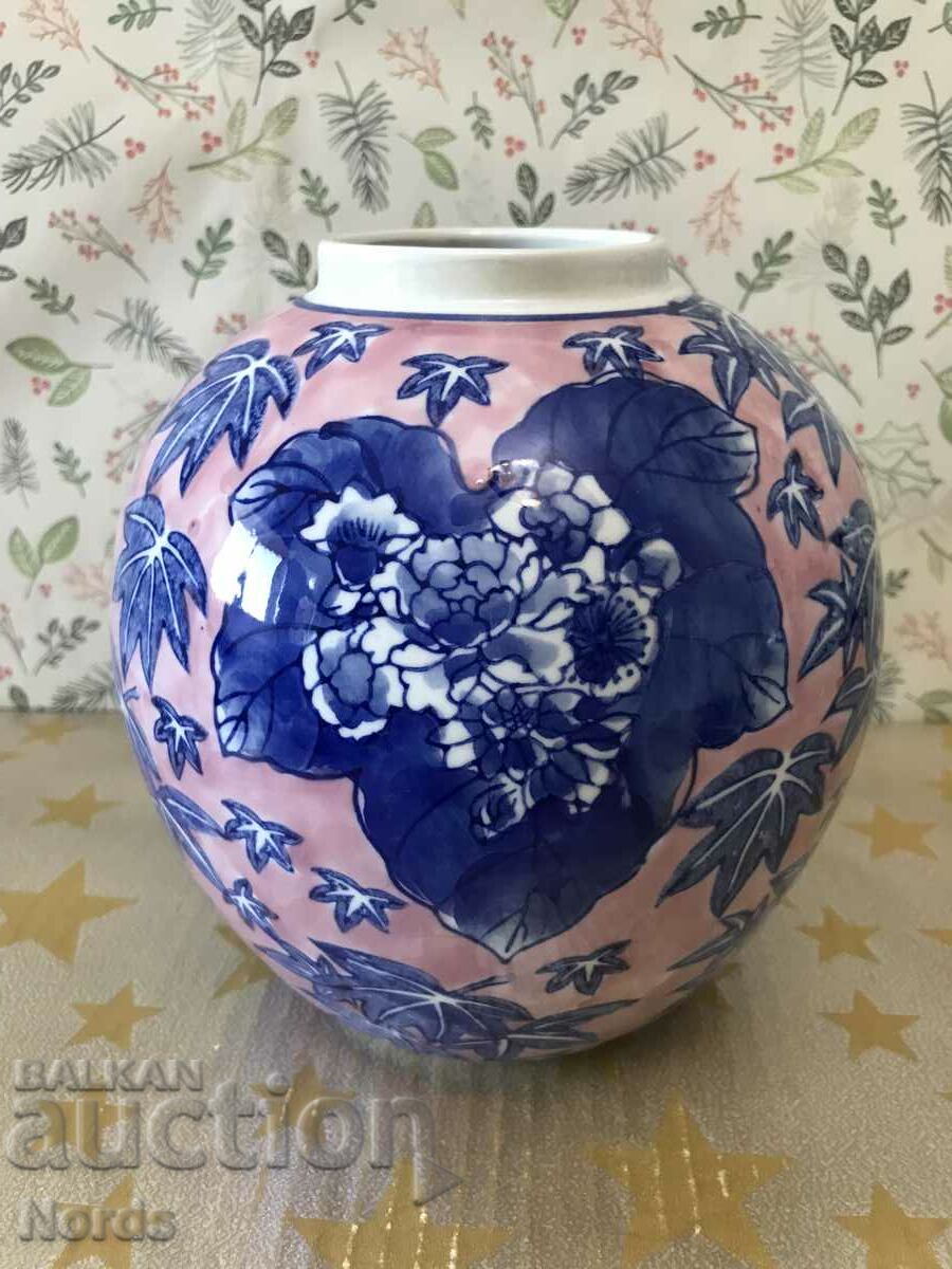 Beautiful marked porcelain vase