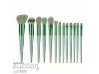 13 Piece Makeup Brush Sets/ GREEN