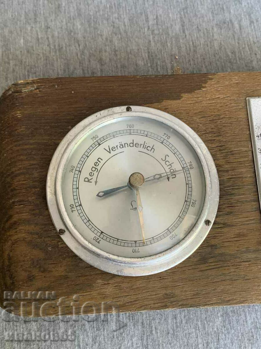 barometer with price 30.00 BGN | € 15.34