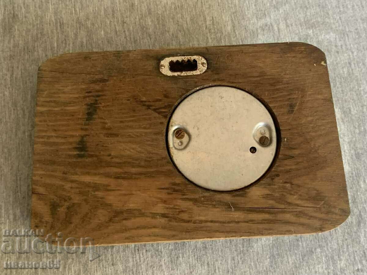 Delivery of barometer