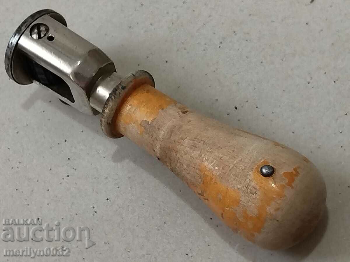 Παλαιό γραμματόσημο με τους περιστρεφόμενους αριθμούς με τιμή 42.00 BGN | € 21.47