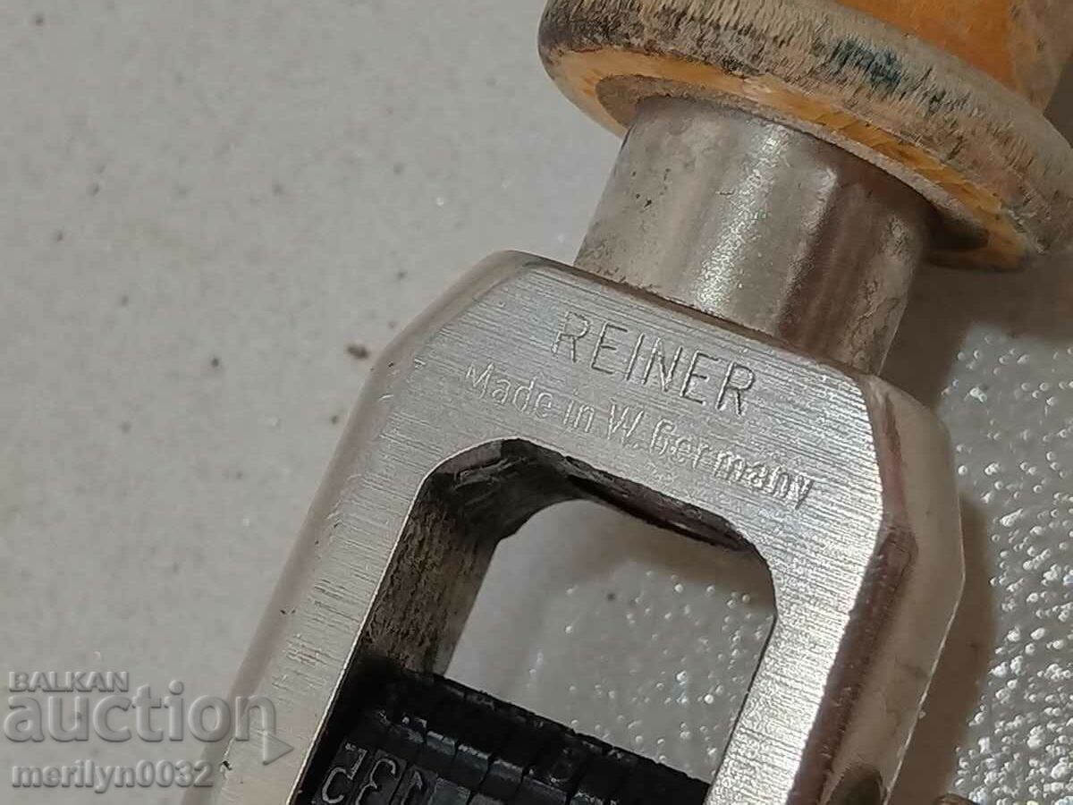 Παλαιό γραμματόσημο με τους περιστρεφόμενους αριθμούς - 7