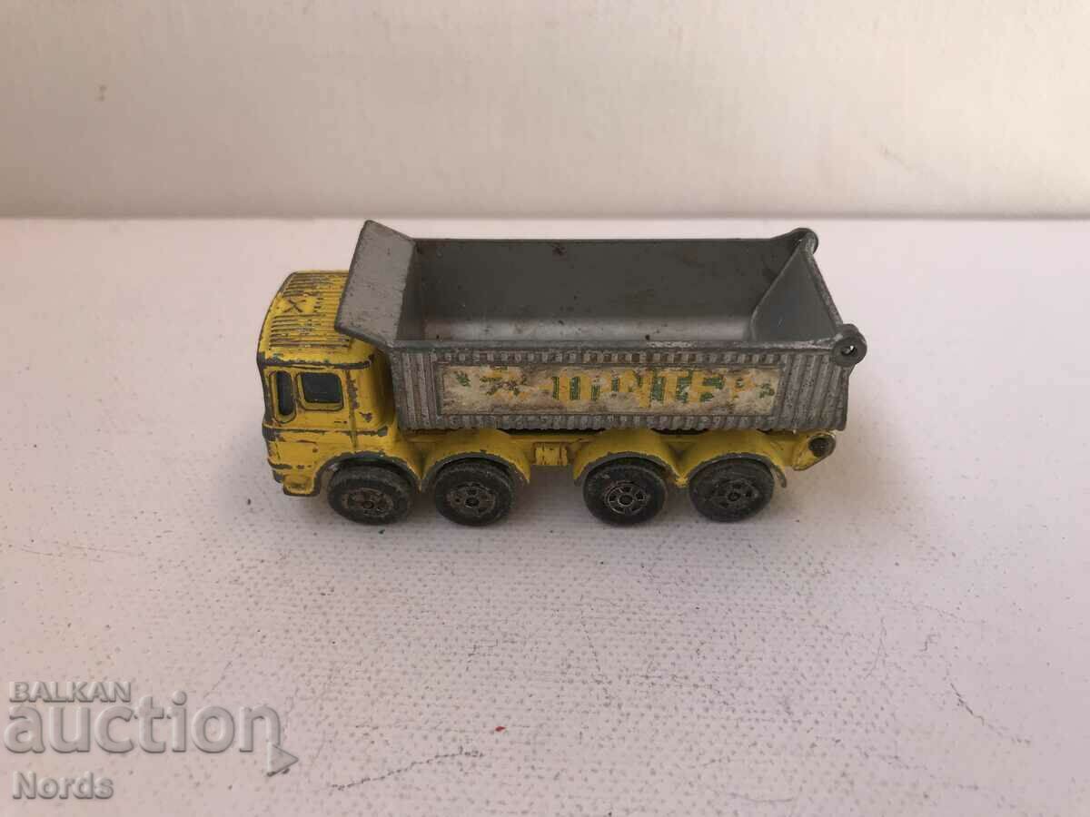 Cărucior „MATCHBOX”.