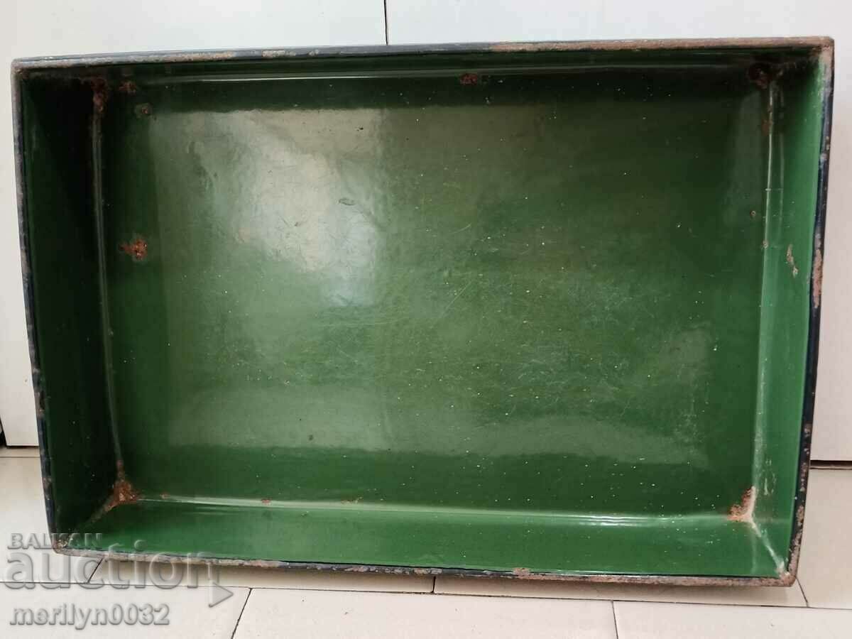 Auction Old enamel pan 62/42 cm dish with enamel pan tray Auction Old enamel pan 62/42 cm dish with enamel pan tray