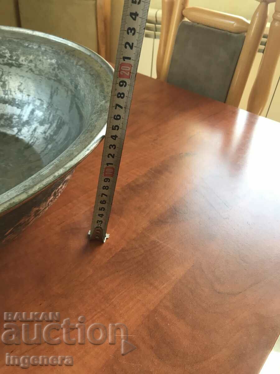 Auction  PASSENGER PASSENGER COPPER MASSIVE DISH ANTIQUE-2150 GR.