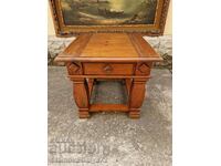 Страхотна антикварна скандинавска маса масив