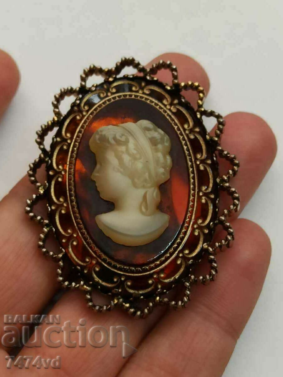 BRUȘĂ ȘI MEDALION RARE DE STICLĂ ANTICHĂ CAMEO, ALAMA ȘI