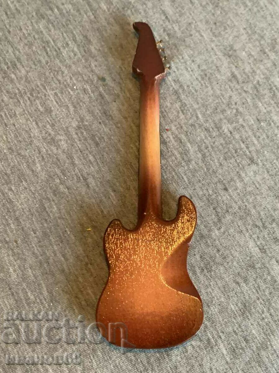 Mini guitar model - 5