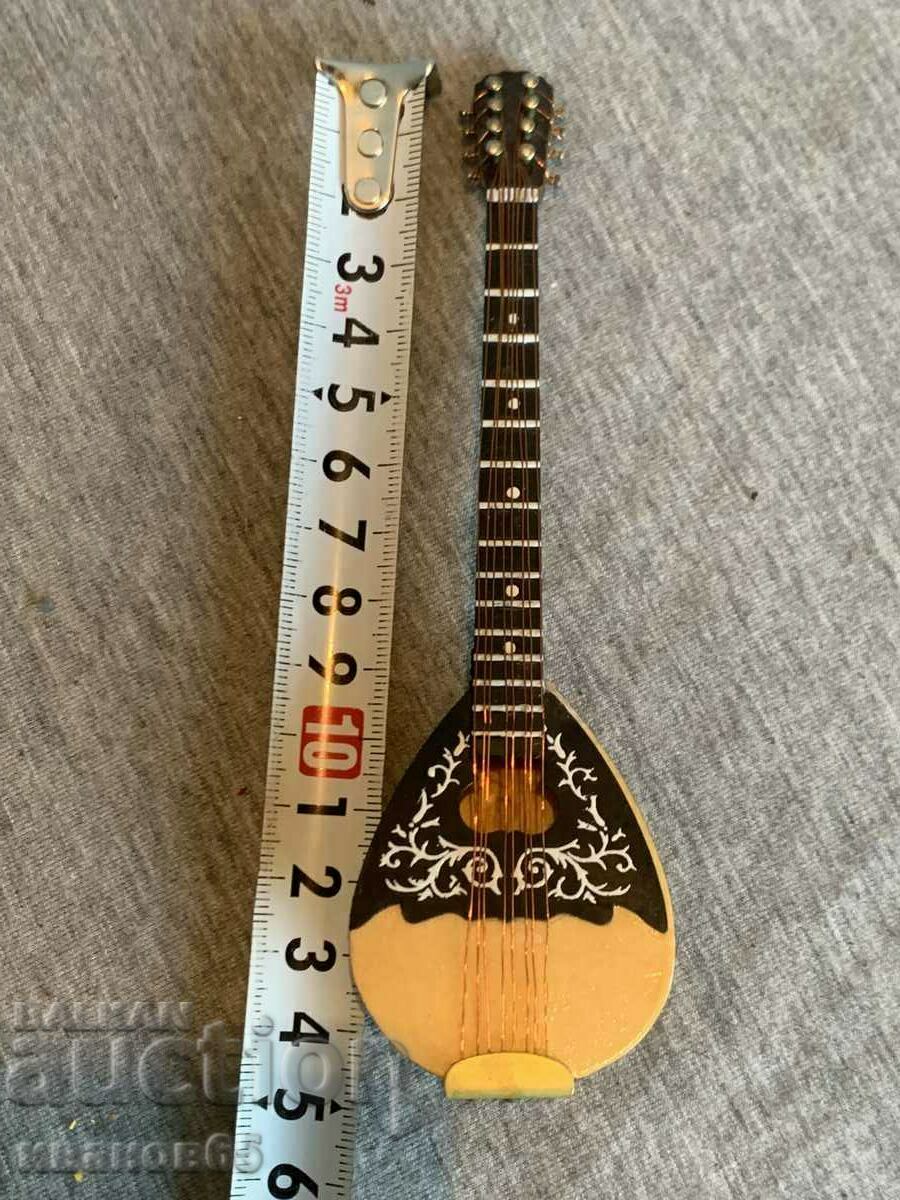 Mini mandolin model with price 20.00 BGN | € 10.23 Mini mandolin model with price 20.00 BGN | € 10.23