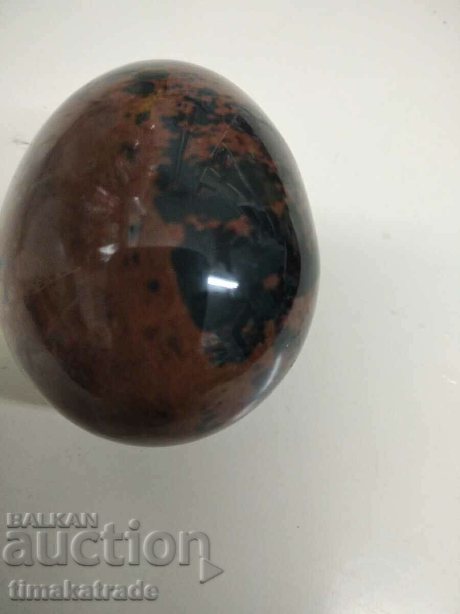 Auction  A beautiful stone/mineral egg