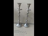 2 candlesticks