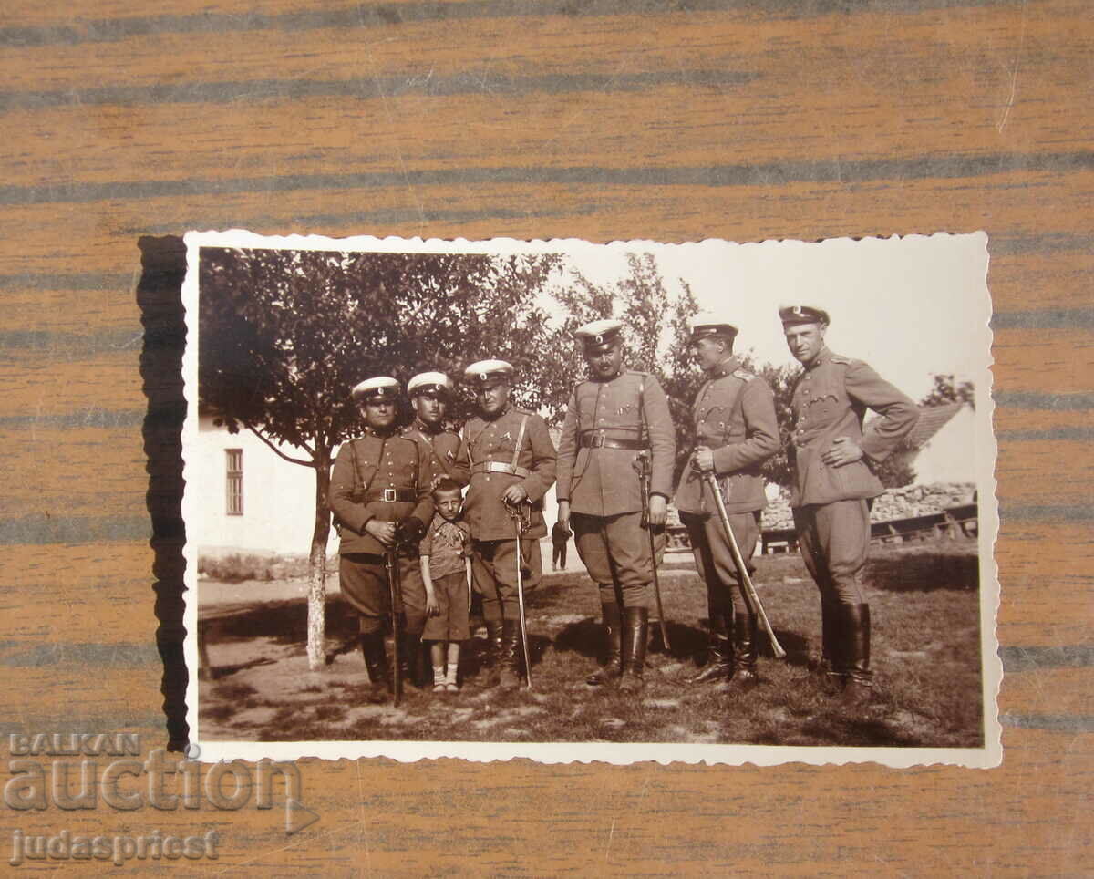 ВСВ Царство България стара военна снимка офицери със сабя