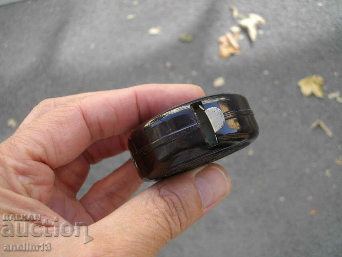 OLD BAKELITE ROLLER with price 35.00 BGN | € 17.90