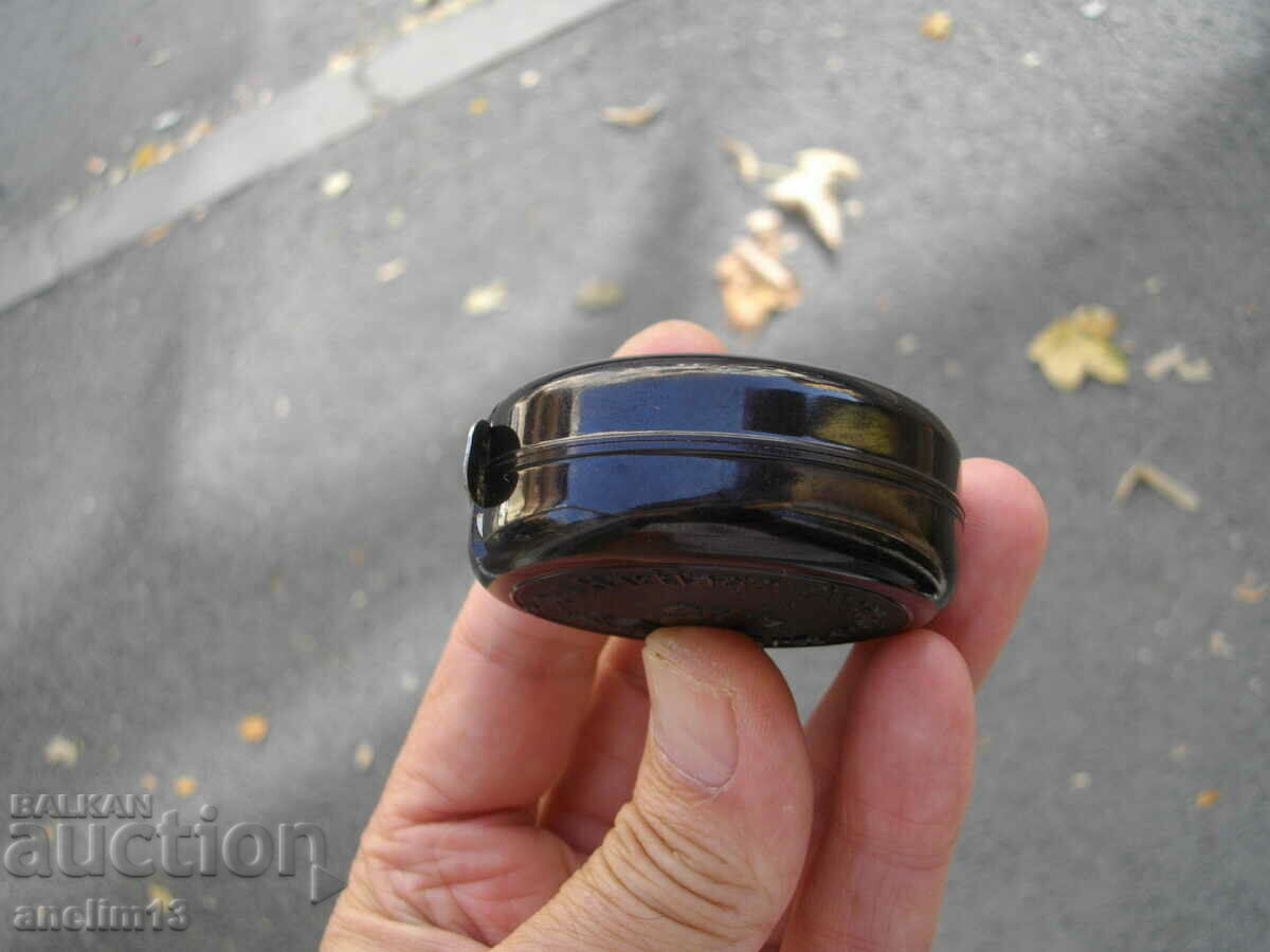 OLD BAKELITE ROLLER - 6