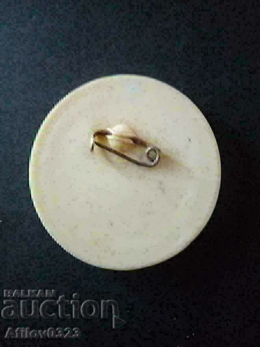 Badge Well, Guess! with price 0.50 BGN | € 0.26 Badge Well, Guess! with price 0.50 BGN | € 0.26