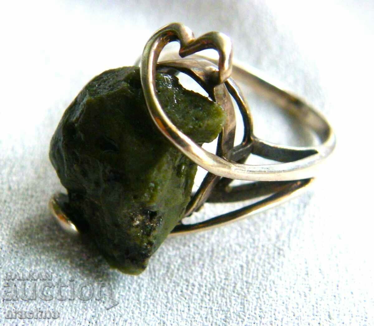 Auction  Old silver ring with moldavite