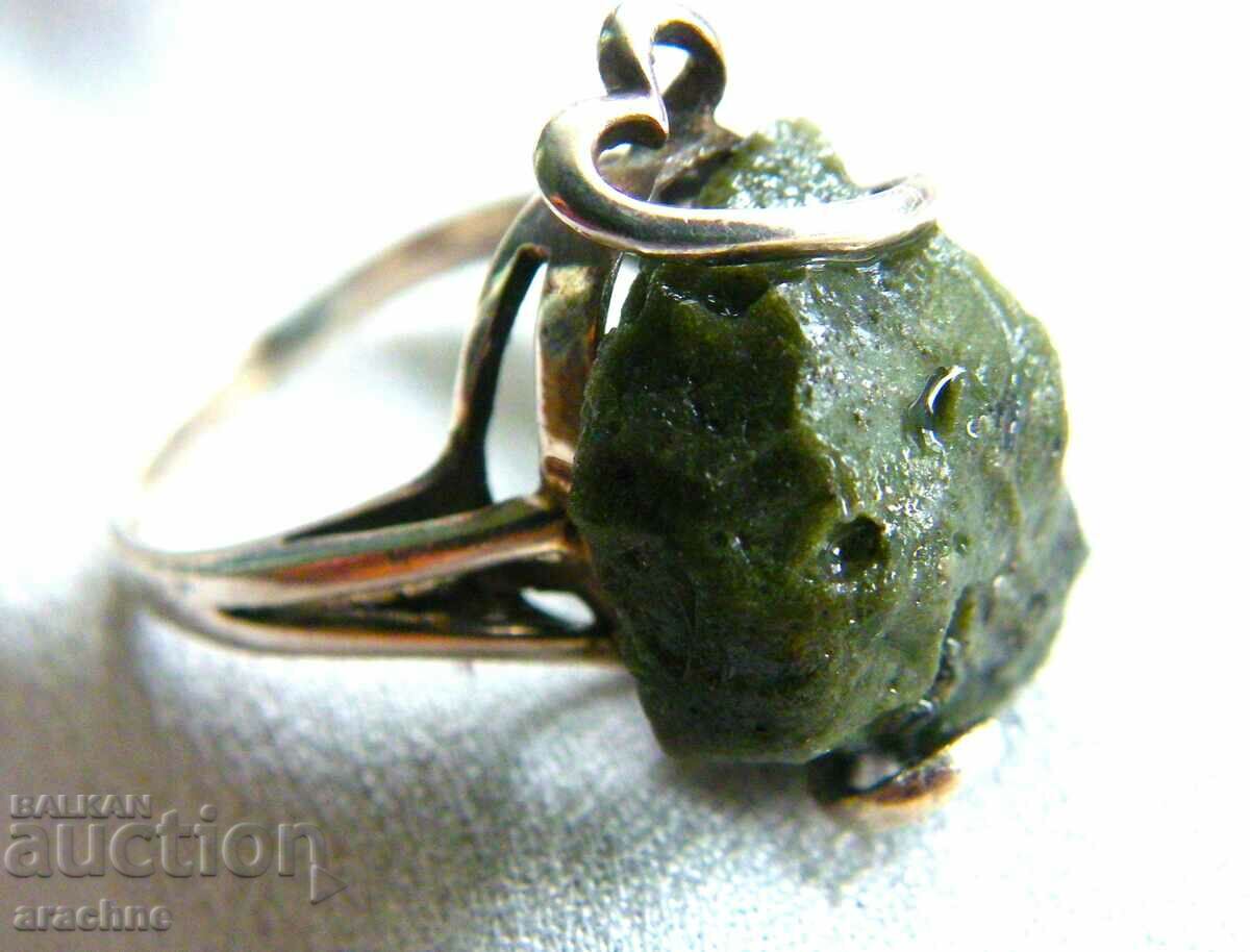 Delivery of Old silver ring with moldavite