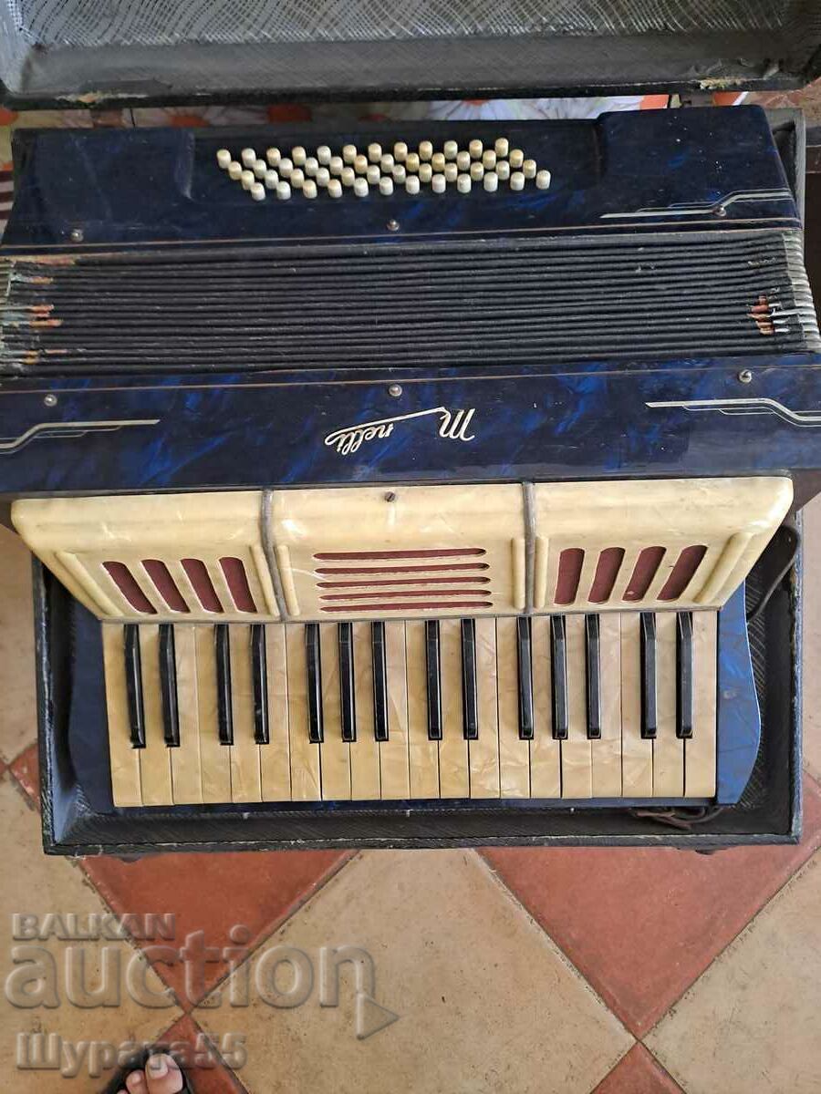 Accordion with price 80.00 BGN | € 40.90