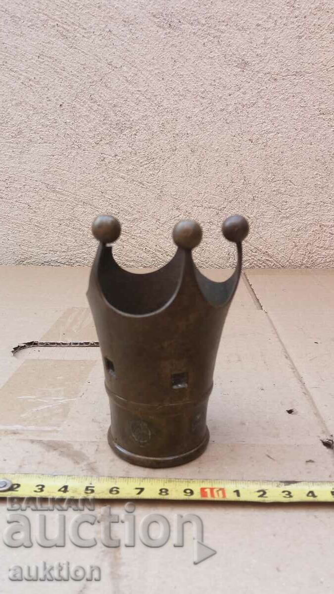 INTERESTING BRONZE VASE with price 6.99 BGN | € 3.57 INTERESTING BRONZE VASE with price 6.99 BGN | € 3.57