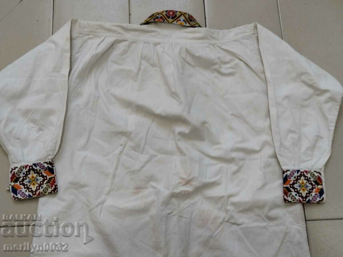 Cămașă țesută bărbați, broderie bulgară, broderie costum popular cu preț € 139.42 | 272.68 BGN